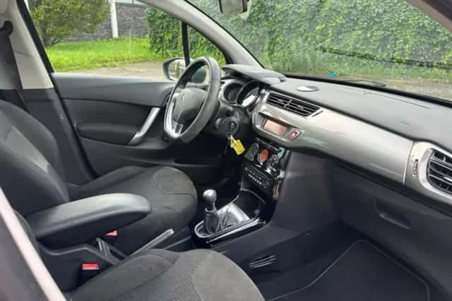 Citroën C3 (2011) thumbnail 3