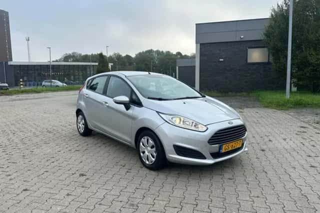 Ford Fiesta (2015) thumbnail 1
