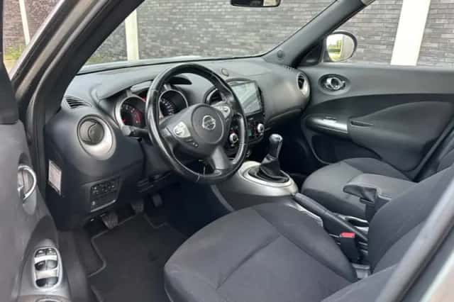 Nissan Juke (2011) thumbnail 2