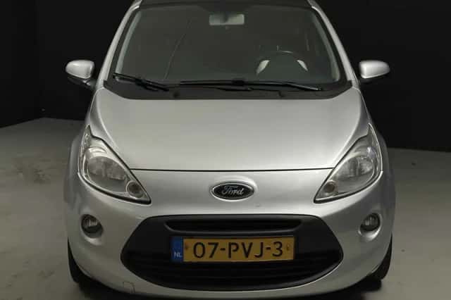 Ford Ka (2011) thumbnail 4