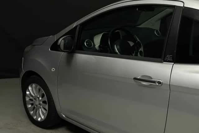 Ford Ka (2011) thumbnail 6