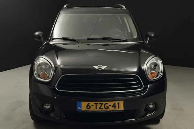 MINI Countryman (2011) thumbnail 4