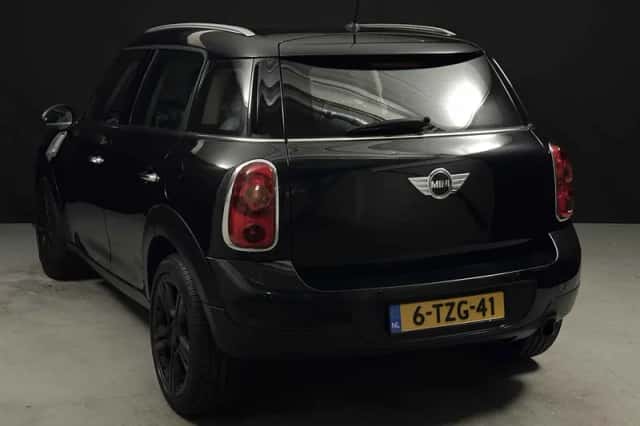 MINI Countryman (2011) thumbnail 5