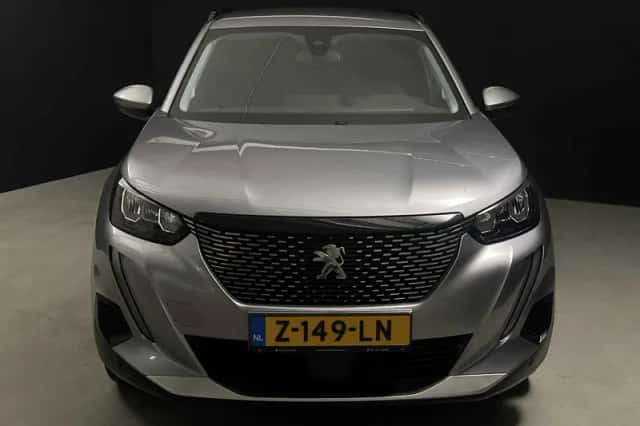 Peugeot 2008 (2020) thumbnail 4