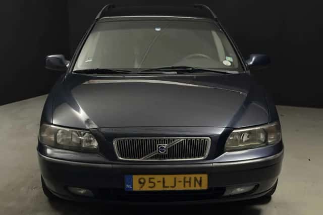 Volvo V70 (2003) thumbnail 4