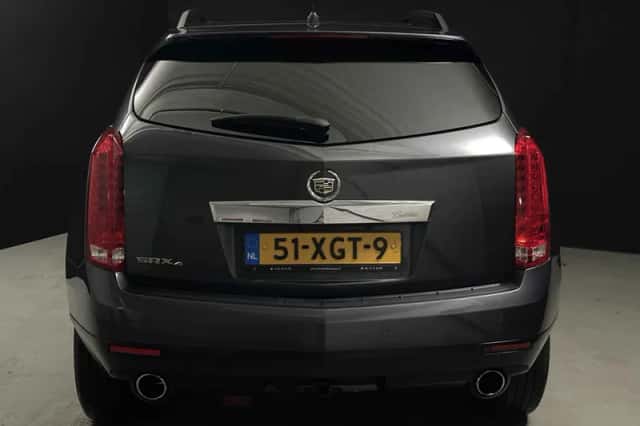 Cadillac SRX (2010) thumbnail 4