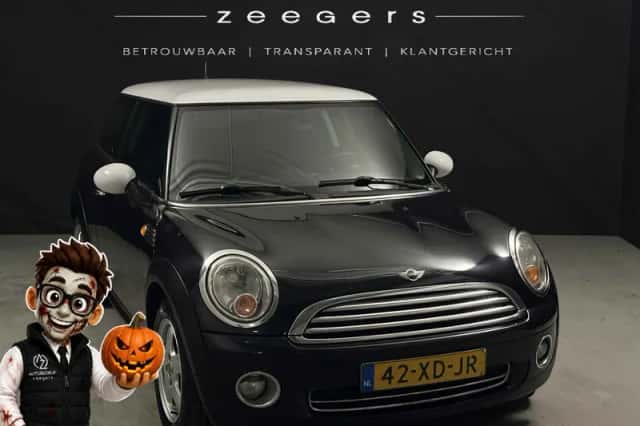 MINI Cooper (2007) thumbnail 1