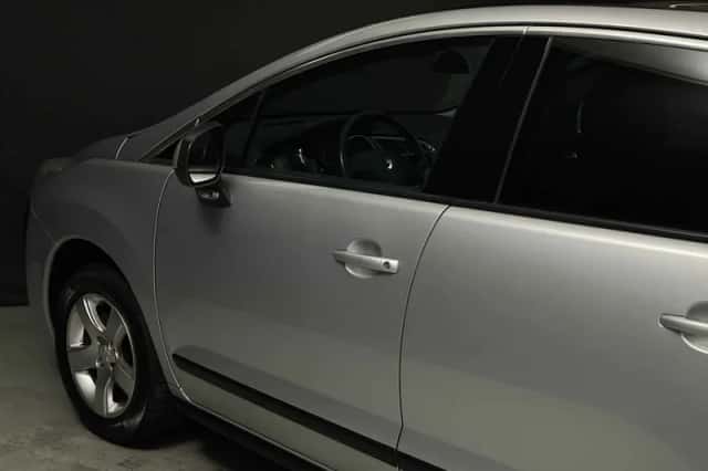 Peugeot 3008 (2010) thumbnail 6
