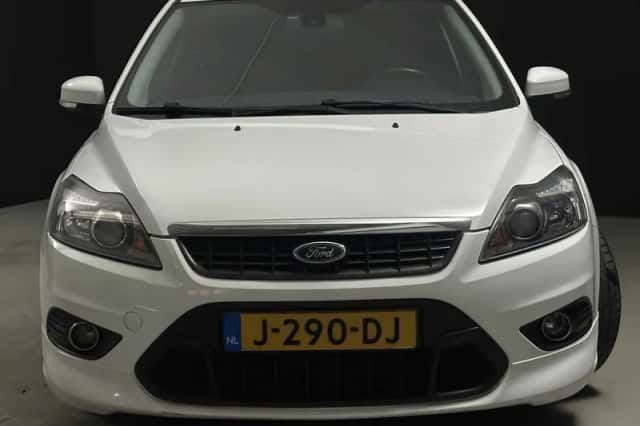 Ford Focus (2009) thumbnail 5
