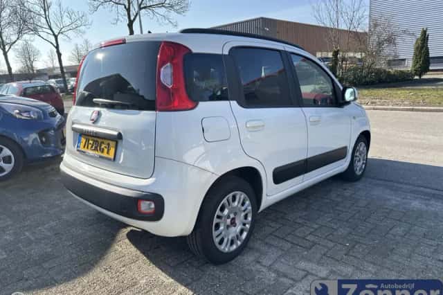 Fiat Panda (2013) thumbnail 3