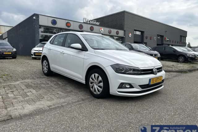 Volkswagen Polo (2018) thumbnail 1
