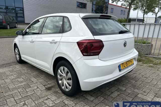 Volkswagen Polo (2018) thumbnail 4