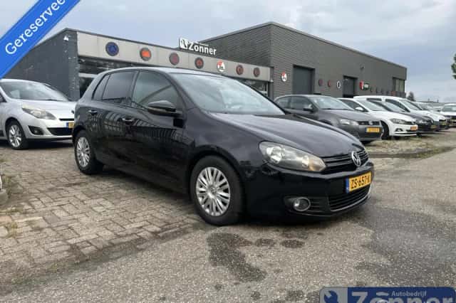 Volkswagen Golf (2009) thumbnail 1