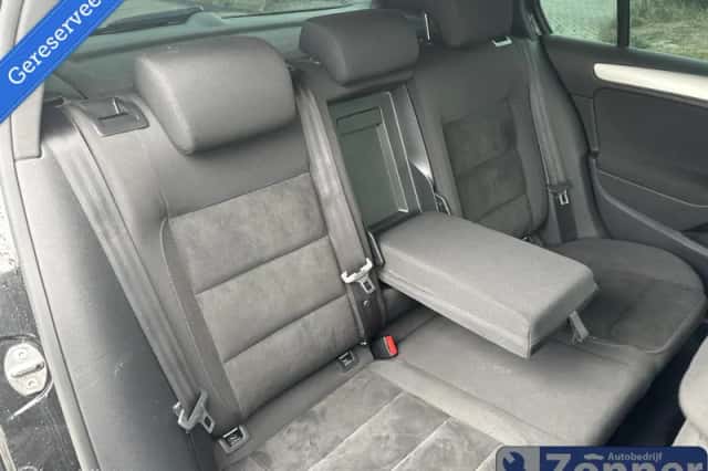 Volkswagen Golf (2009) thumbnail 6