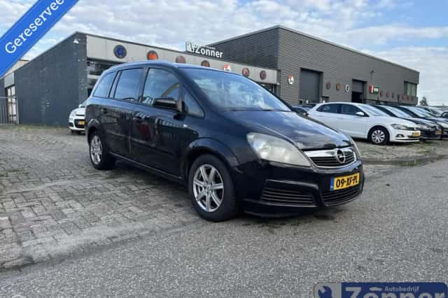 Opel Zafira (2007) thumbnail 1