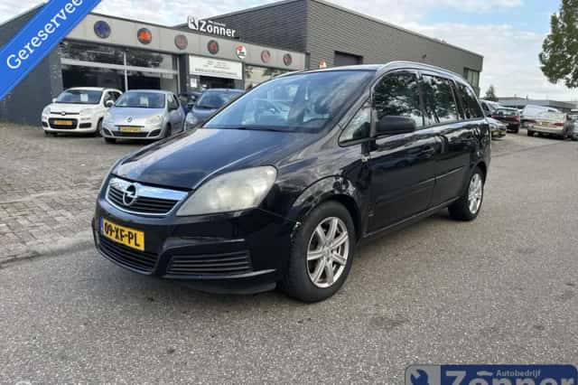 Opel Zafira (2007) thumbnail 2
