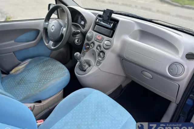 Fiat Panda (2004) thumbnail 4