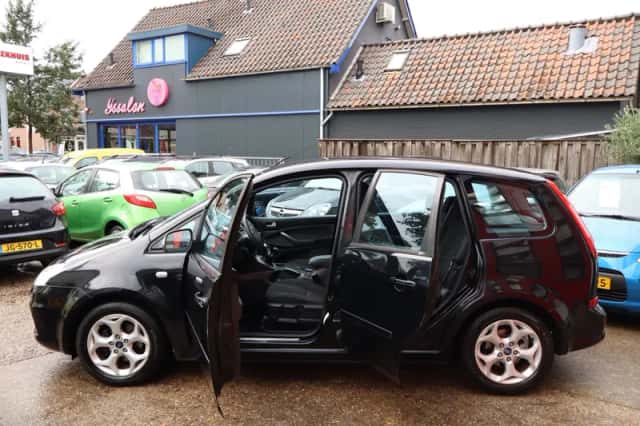 Ford C-Max (2010) thumbnail 5