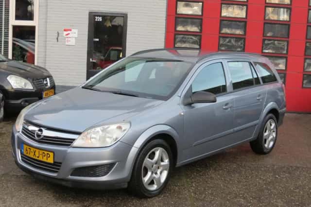 Opel Astra (2007) thumbnail 1