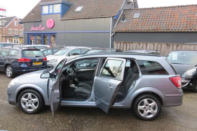 Opel Astra (2007) thumbnail 5