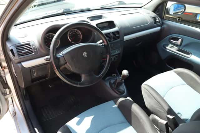 Renault Clio (2007) thumbnail 3