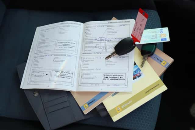 Renault Clio (2007) thumbnail 6
