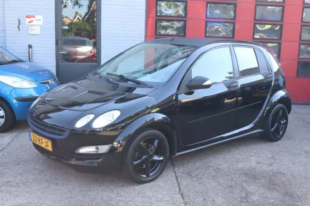 Smart Forfour (2005) thumbnail 1