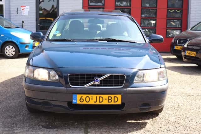 Volvo S60 (2002) thumbnail 2