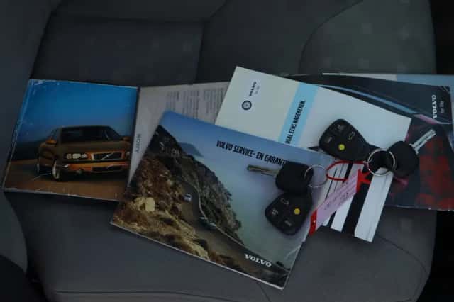 Volvo S60 (2002) thumbnail 6