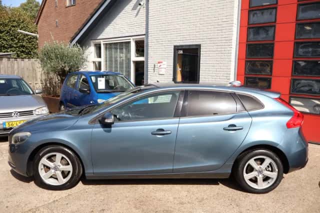 Volvo V40 (2014) thumbnail 4