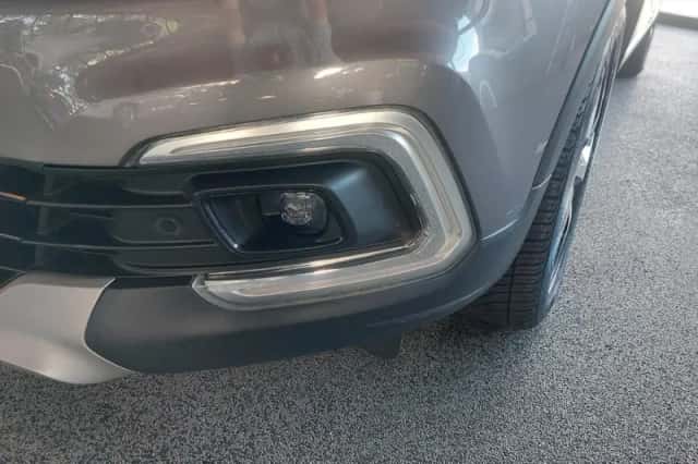 Renault Captur (2019) thumbnail 5