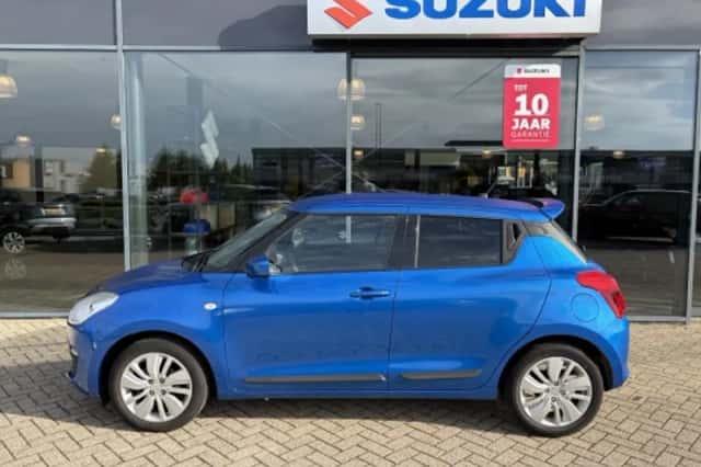 Suzuki Swift (2021) thumbnail 2