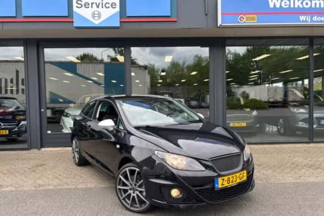 SEAT Ibiza (2012) thumbnail 2