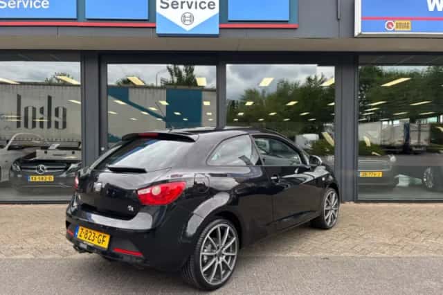 SEAT Ibiza (2012) thumbnail 5