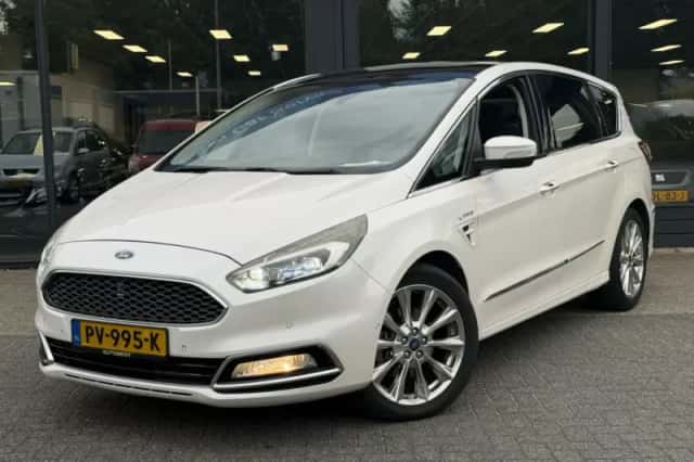 Ford S-Max (2017) thumbnail 2