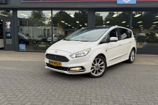 Ford S-Max (2017) thumbnail 4