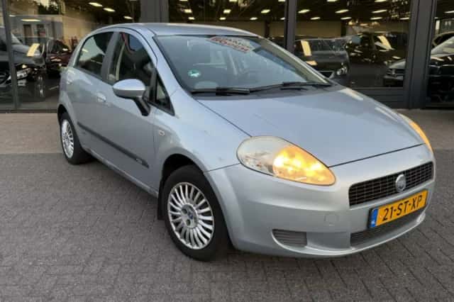 Fiat Grande Punto (2006) thumbnail 3