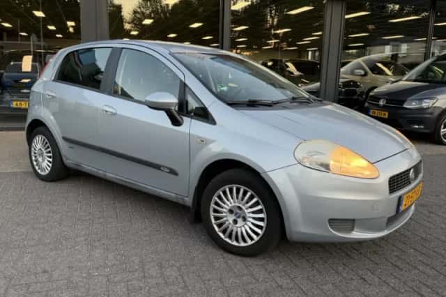 Fiat Grande Punto (2006) thumbnail 4