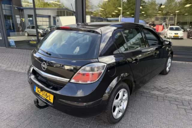 Opel Astra (2007) thumbnail 6