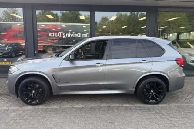 BMW X5 (2014) thumbnail 4