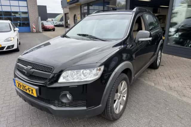 Chevrolet Captiva (2008) thumbnail 1