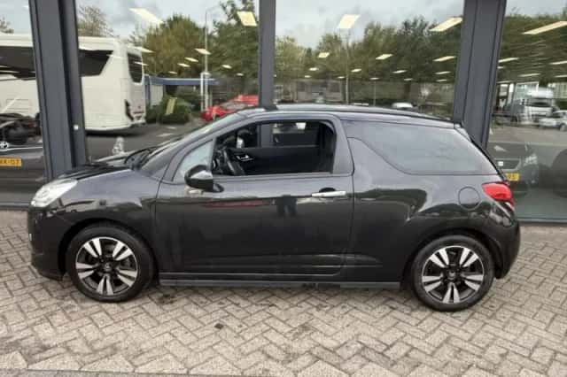 Citroën DS3 (2011) thumbnail 2