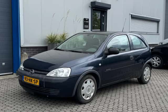Opel Corsa (2001) thumbnail 1
