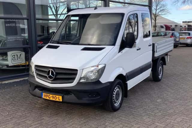 Mercedes-Benz Sprinter (2016) thumbnail 2