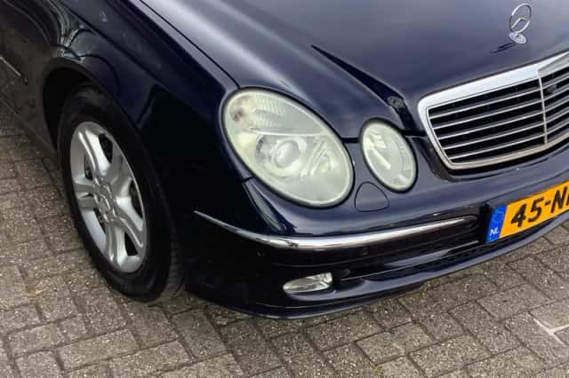 Mercedes-Benz E-Klasse (2004) thumbnail 5