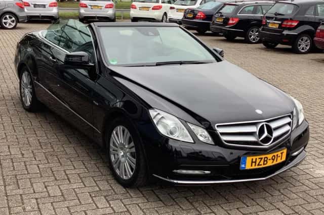 Mercedes-Benz E-Klasse (2012) thumbnail 4