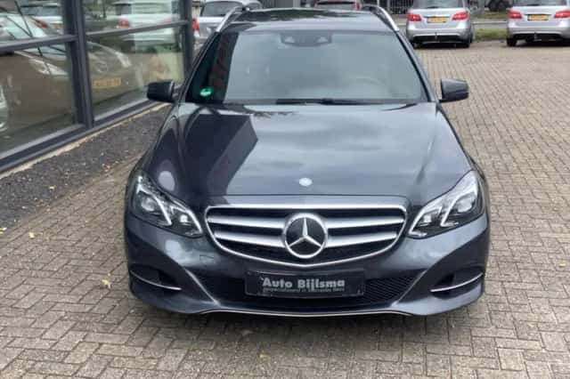 Mercedes-Benz E-Klasse (2016) thumbnail 3