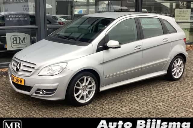 Mercedes-Benz B-Klasse (2011) thumbnail 1
