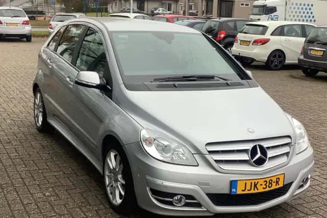 Mercedes-Benz B-Klasse (2011) thumbnail 4
