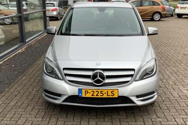 Mercedes-Benz B-Klasse (2012) thumbnail 3